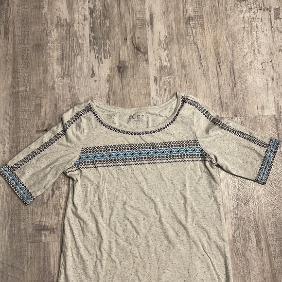 Loft short sleeve top size small - Picture 2 of 4